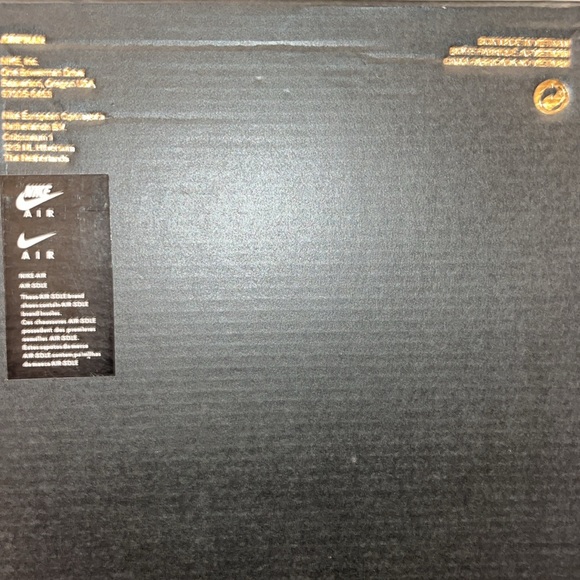 Air Jordan 1 Mid Edge Glow (GS) - Picture 13 of 14